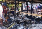 Kebakaran-Rumah-Warga-di-Sambi-Rampas,-Bhabinkamtibmas-Bersama-Warga-Sigap-Lakukan-Penanganan