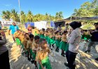 Dari-Tas-Sekolah-hingga-Senyum-Harapan,-Polwan-Manggarai-Timur-Hadir-Menguatkan-Anak-Anak-Melalui-Trauma-Healing-Pascagempa 