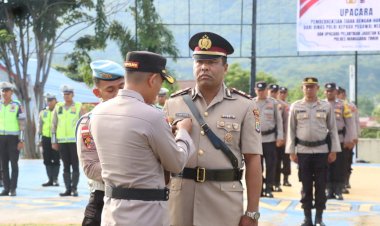 Polres-Manggarai-Timur-Gelar-Upacara-Pelantikan-Kepala-Bagian-Perencanaan-(-KABAG-REN-)